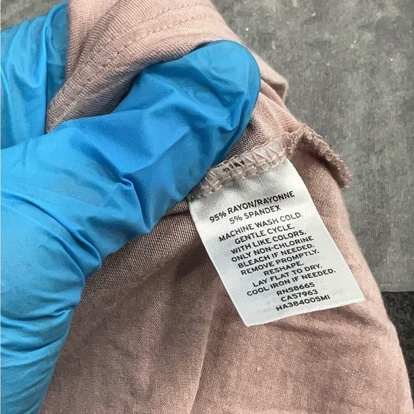 Halogen size medium Women's Pink Sleeveless Top - Picture 4 of 4